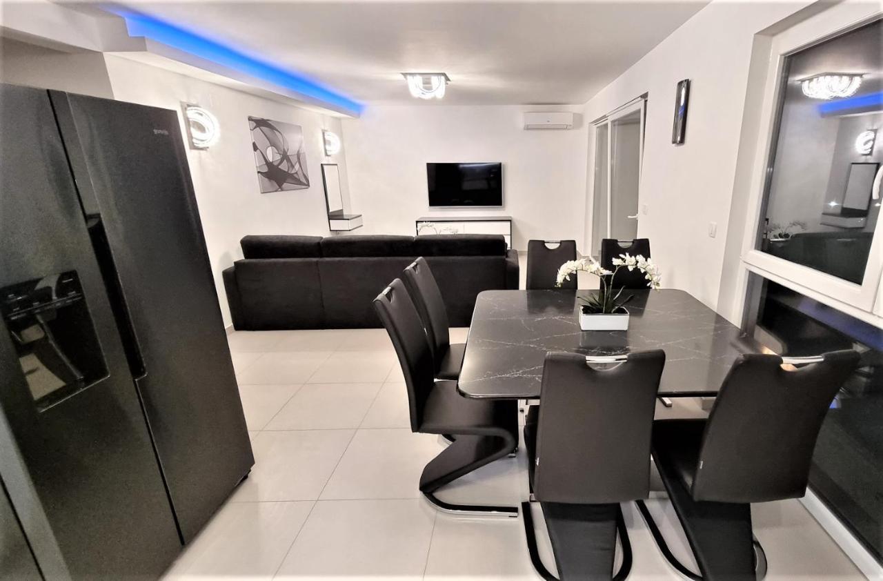 Bartol Luxury Apartments Krk Croatia, With Own Hot Tub - Whirlpool Krk Town Buitenkant foto