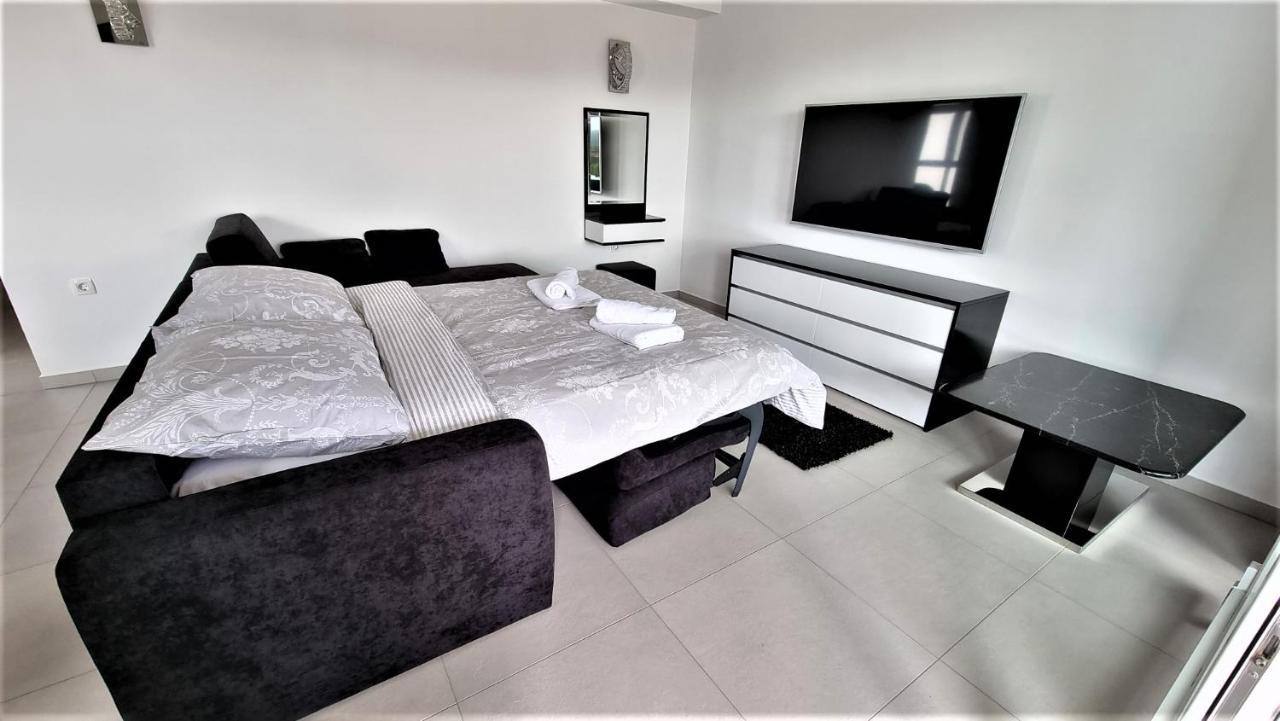 Bartol Luxury Apartments Krk Croatia, With Own Hot Tub - Whirlpool Krk Town Buitenkant foto