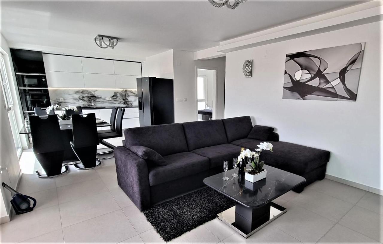 Bartol Luxury Apartments Krk Croatia, With Own Hot Tub - Whirlpool Krk Town Buitenkant foto