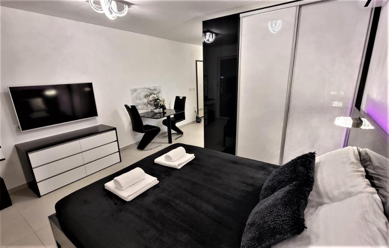 Bartol Luxury Apartments Krk Croatia, With Own Hot Tub - Whirlpool Krk Town Buitenkant foto