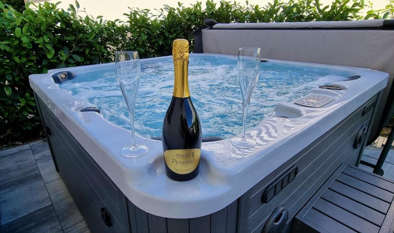 Bartol Luxury Apartments Krk Croatia, With Own Hot Tub - Whirlpool Krk Town Buitenkant foto