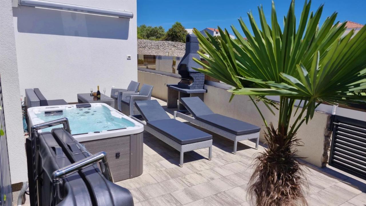 Bartol Luxury Apartments Krk Croatia, With Own Hot Tub - Whirlpool Krk Town Buitenkant foto