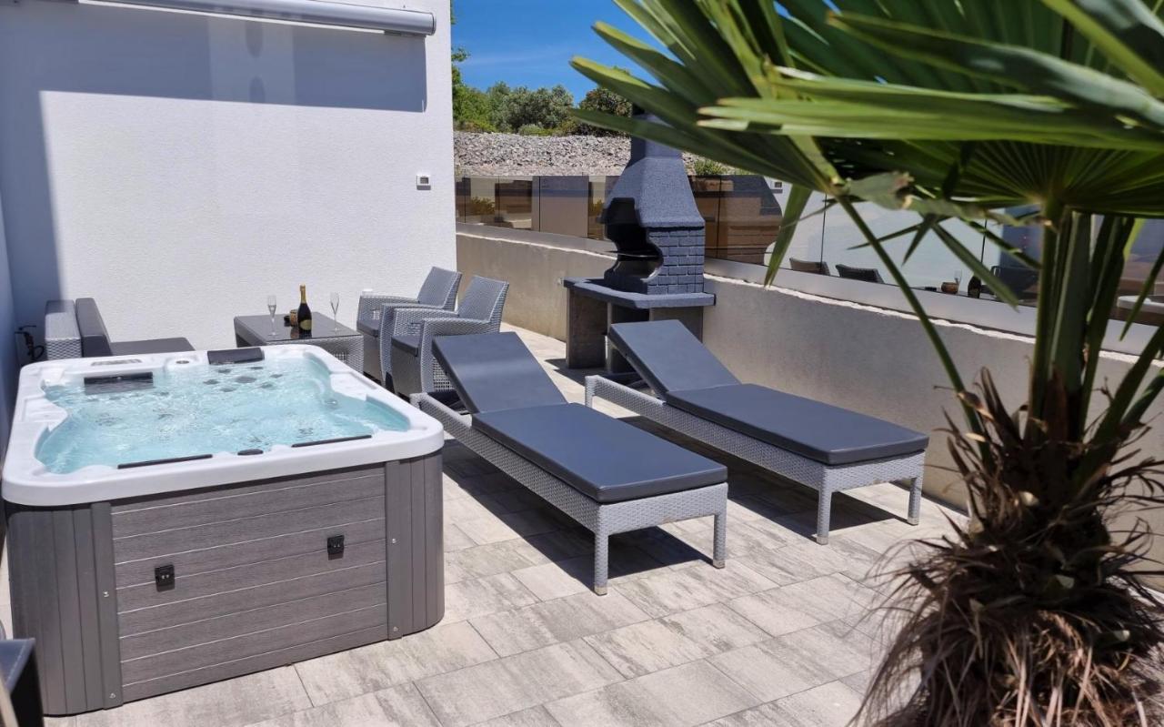 Bartol Luxury Apartments Krk Croatia, With Own Hot Tub - Whirlpool Krk Town Buitenkant foto